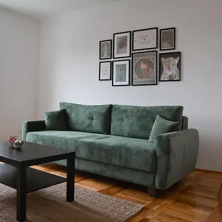 Crown 2 Apartman Szabadka